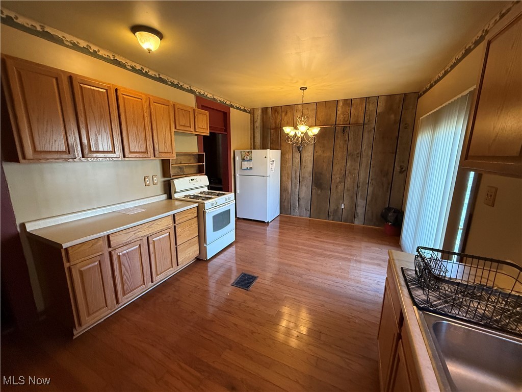 618 N 11th Street, Cambridge, Ohio image 14
