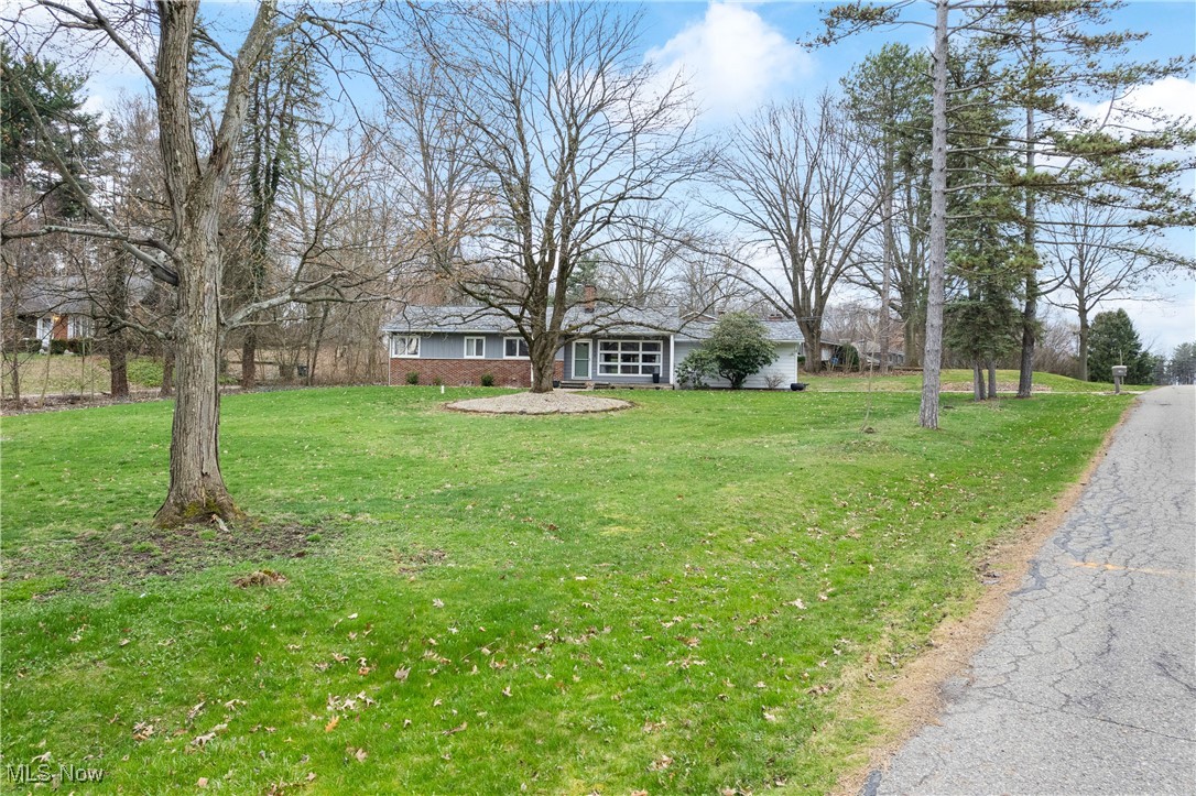 3908 Greenfield Road, Uniontown, Ohio image 2