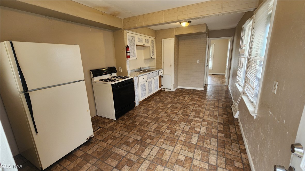 3778 W 116 Street, Cleveland, Ohio image 4