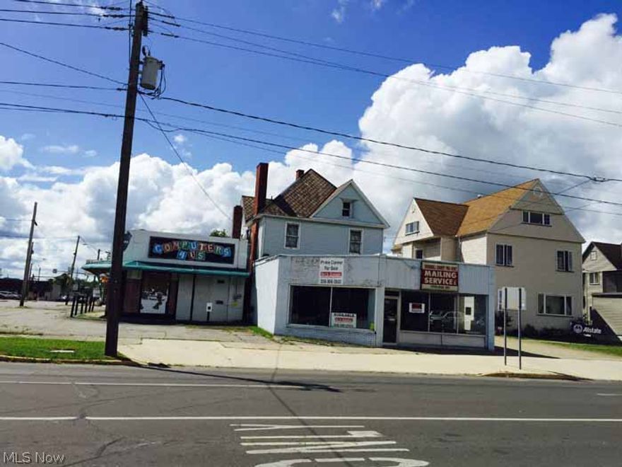 Absolute auction, all sells to the highest bidder on location:  MONDAY – SEPTEMBER 21, 2015 – 12:15 PM Sale #1 - Trumbull Presort Center Inc
Two Commercial Buildings Sold As A Unit with Efficiency Apartment – Loading Dock – High Traffic Area – Corner of High St NE & Elm Rd NE – Family Owned 30+ Years
 TERMS ON REAL ESTATE: 15% down auction day, balance due at closing. Buyer's premium of 10% to be added to the final bid to establish the purchase price. Any desired inspections must be made prior to bidding. All information contained herein was derived from sources believed to be correct. Information is believed to be accurate but not guaranteed.