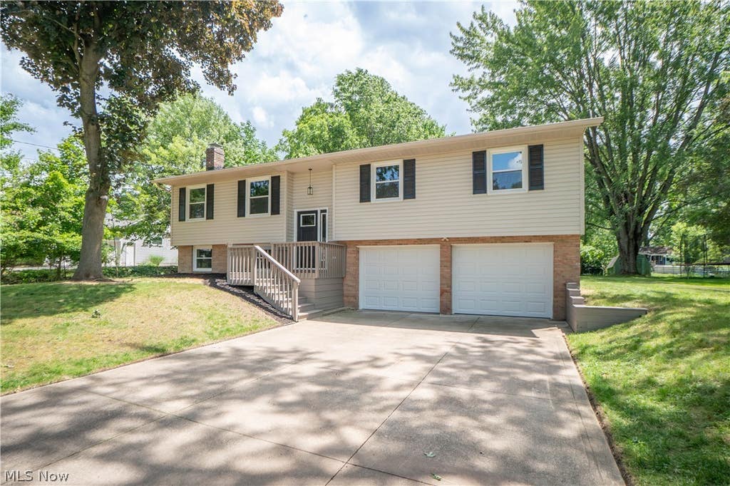 Photo of 1108 Maple Street, Tallmadge, OH 44278 (MLS # 5216542)