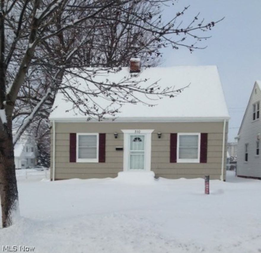 Spacious Remodeled Bungalow with expansive addition.  This wonderfully remodeled home boasts of its open floor plan.  The kitchen in all Brand New and open to both the living room as well as back room addition.  Excellent layout for entertaining, your family will love the fireplace.  It is a must see and priced right!