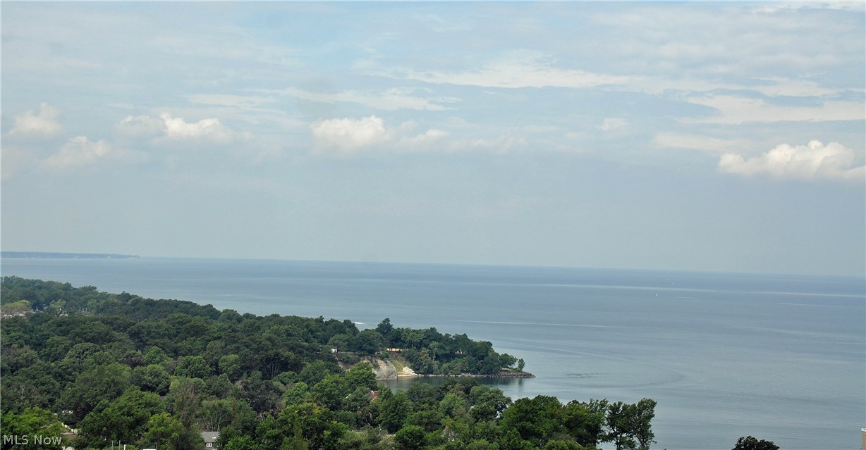 The Carlyle - Residential