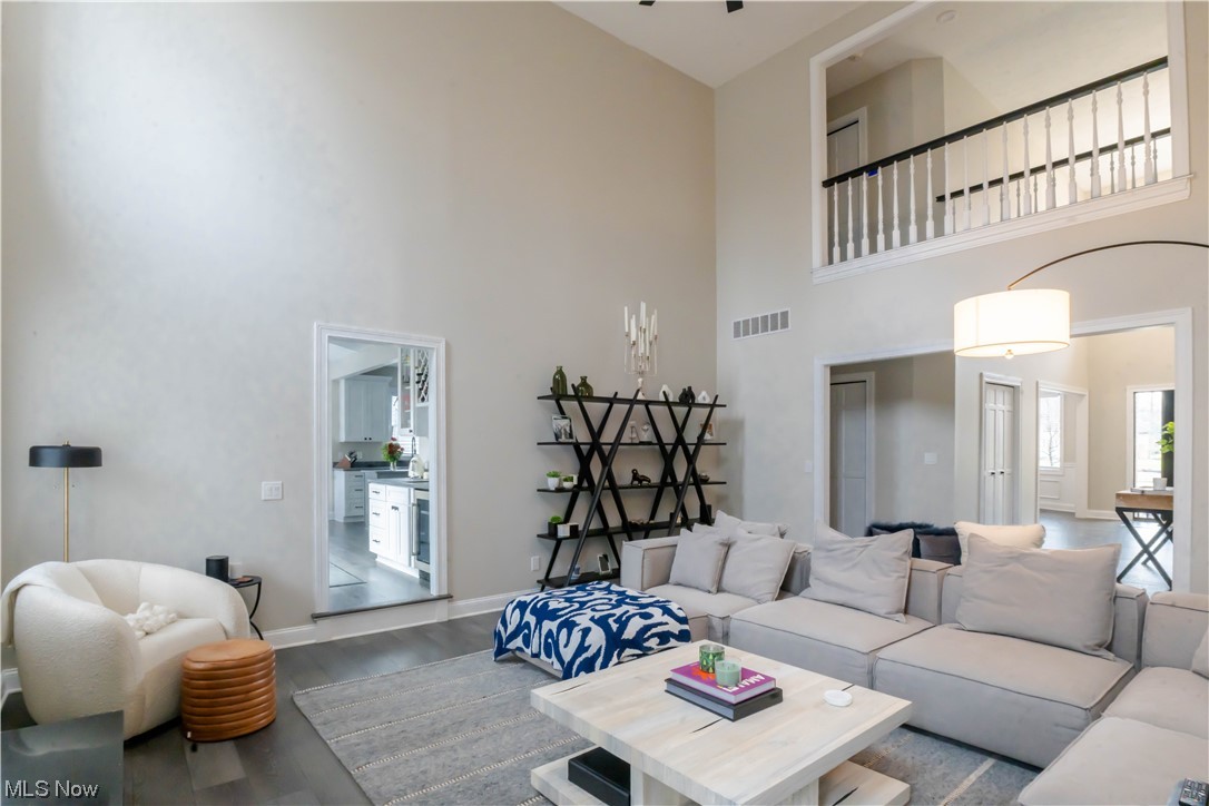 Dakota's - Residential