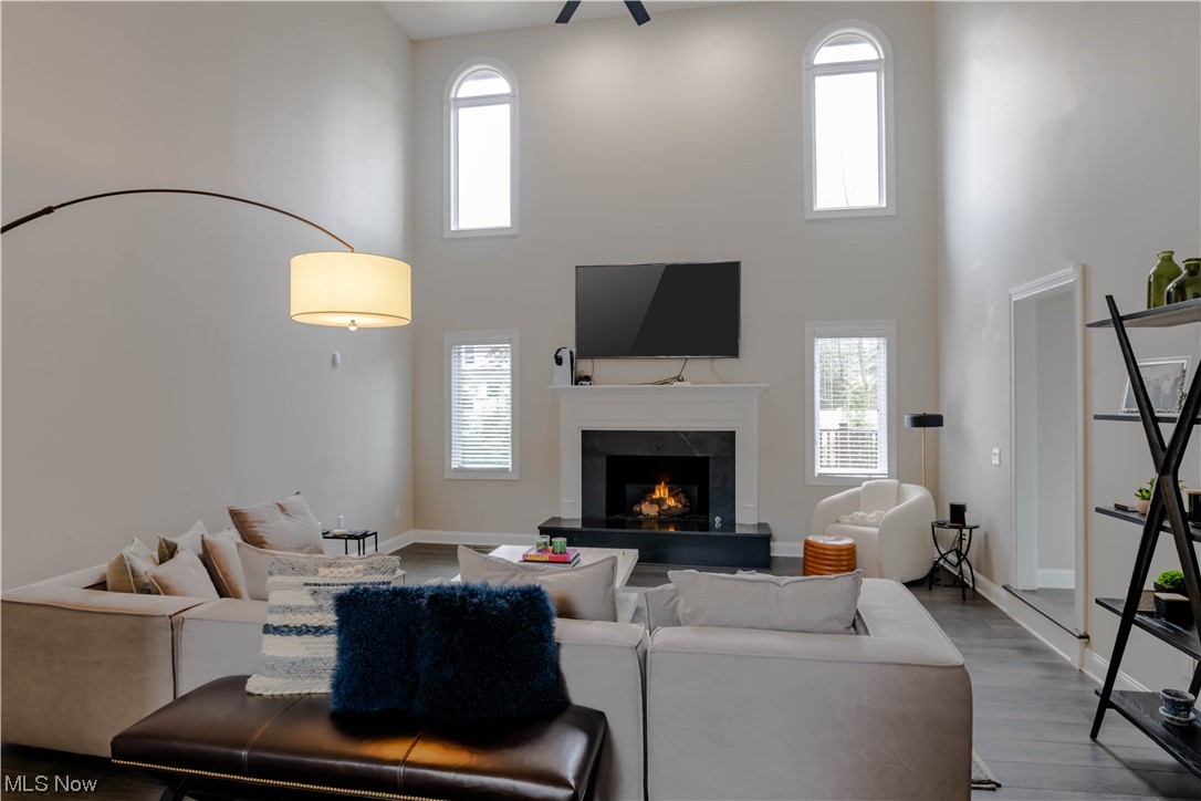 Dakota's - Residential