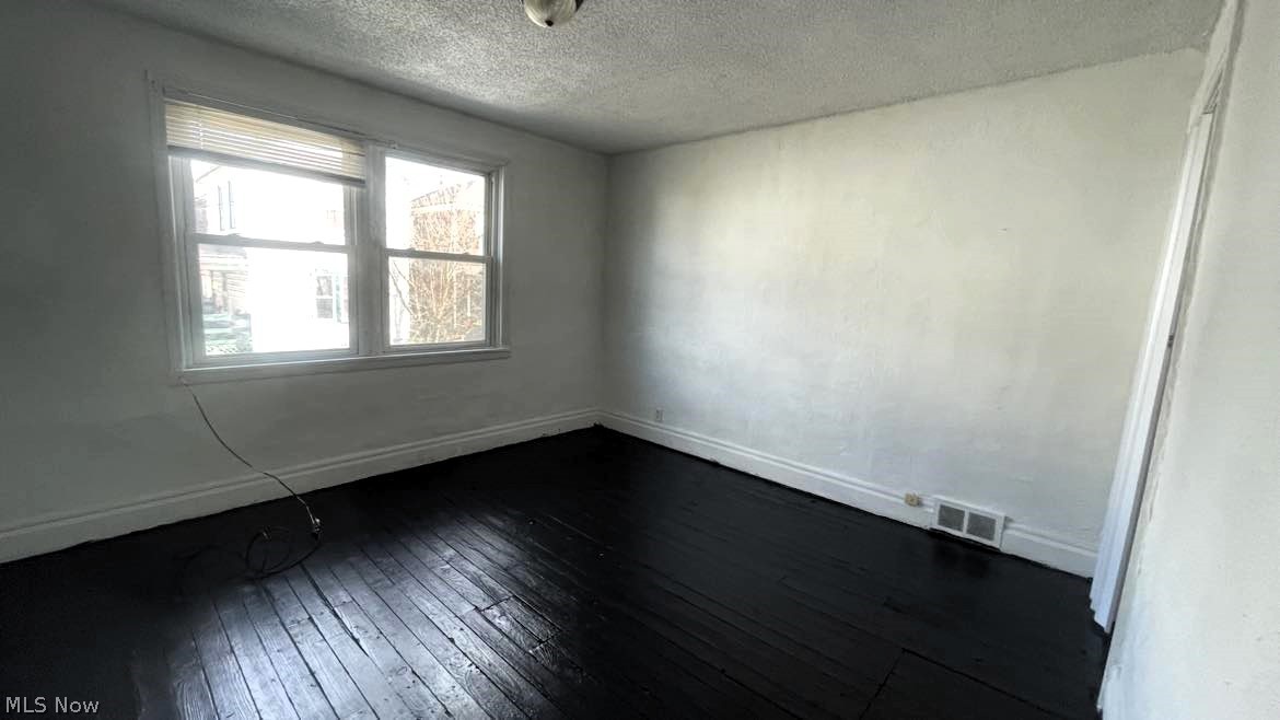 Pleas Heights - Residential Lease