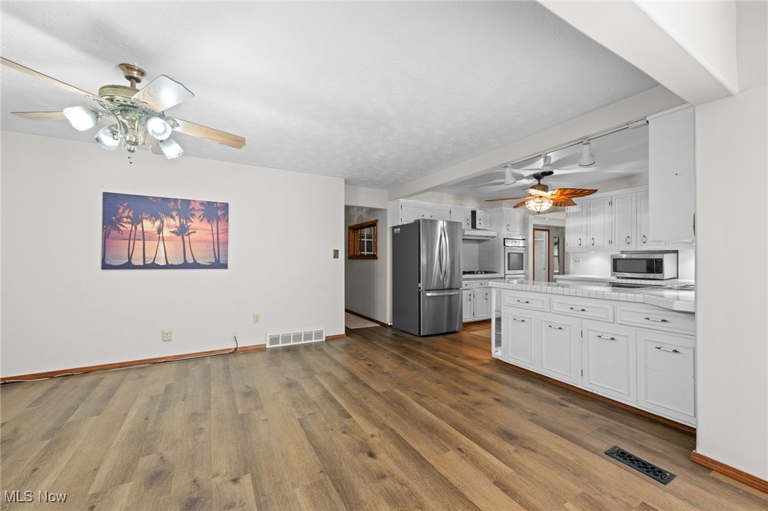 Richmond Heights, Ohio 44143, United States, 3 Bedrooms Bedrooms, ,2 BathroomsBathrooms,Residential,Active,196032