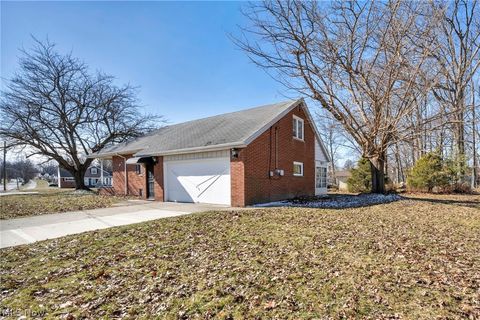 Tiny photo for 25641 Glenbrook Boulevard, Euclid, OH 44117 (MLS # 5190508)