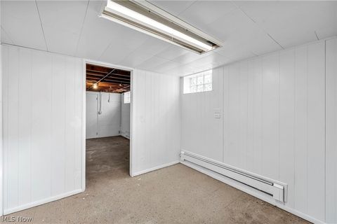 Tiny photo for 25641 Glenbrook Boulevard, Euclid, OH 44117 (MLS # 5190508)