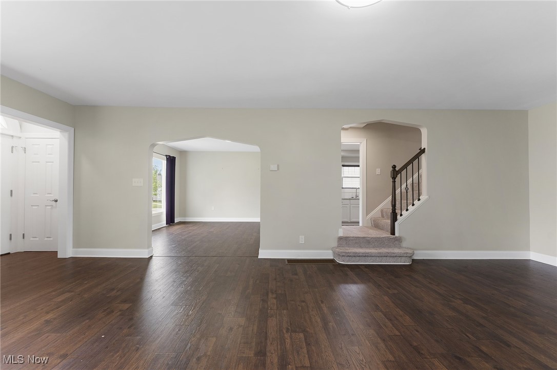 Shaker Heights, Ohio 44120, United States, 3 Bedrooms Bedrooms, ,2 BathroomsBathrooms,Residential,Pending,156285