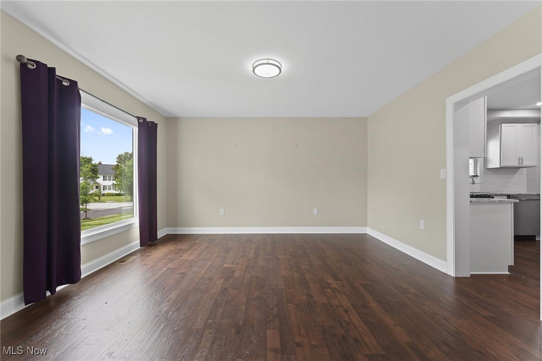 Shaker Heights, Ohio 44120, United States, 3 Bedrooms Bedrooms, ,2 BathroomsBathrooms,Residential,Pending,156285