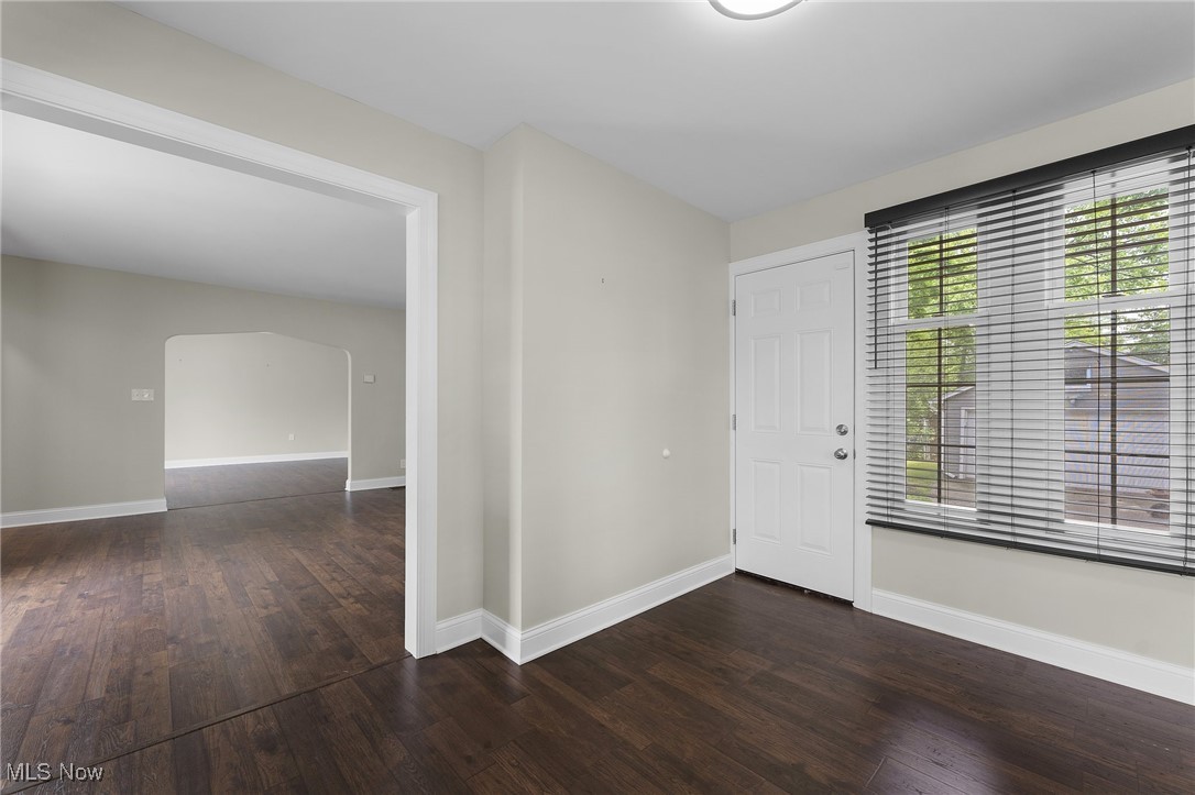 Shaker Heights, Ohio 44120, United States, 3 Bedrooms Bedrooms, ,2 BathroomsBathrooms,Residential,Pending,156285