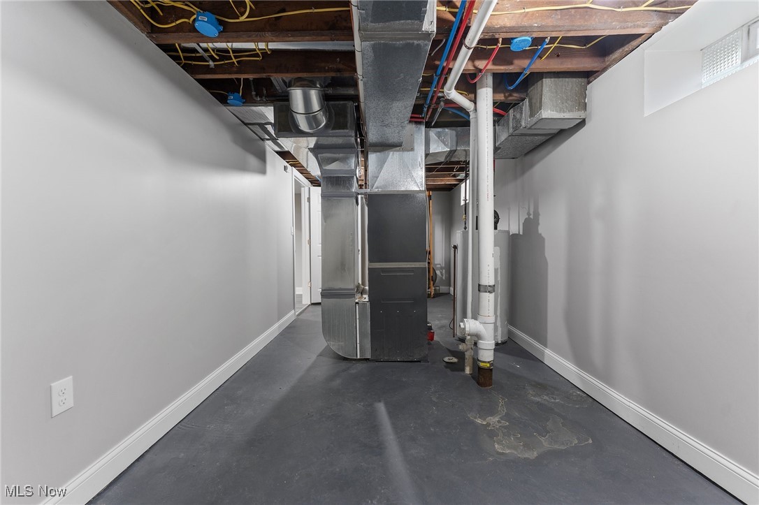 Shaker Heights, Ohio 44120, United States, 3 Bedrooms Bedrooms, ,2 BathroomsBathrooms,Residential,Pending,156285