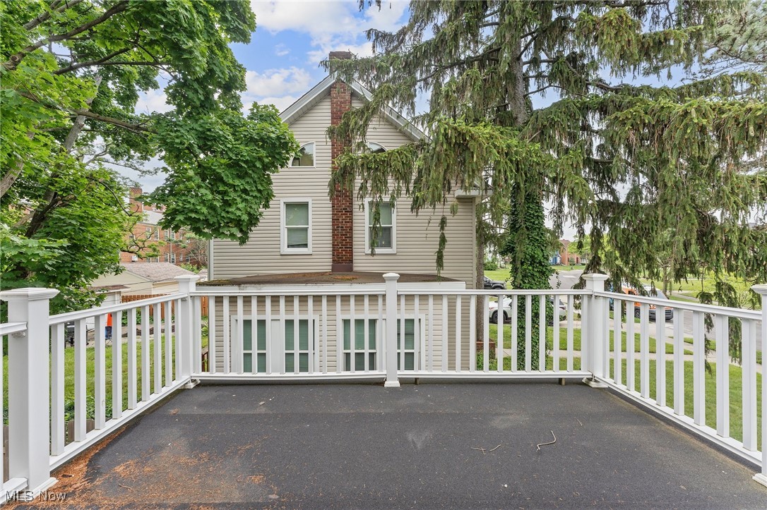 Shaker Heights, Ohio 44120, United States, 3 Bedrooms Bedrooms, ,2 BathroomsBathrooms,Residential,Pending,156285