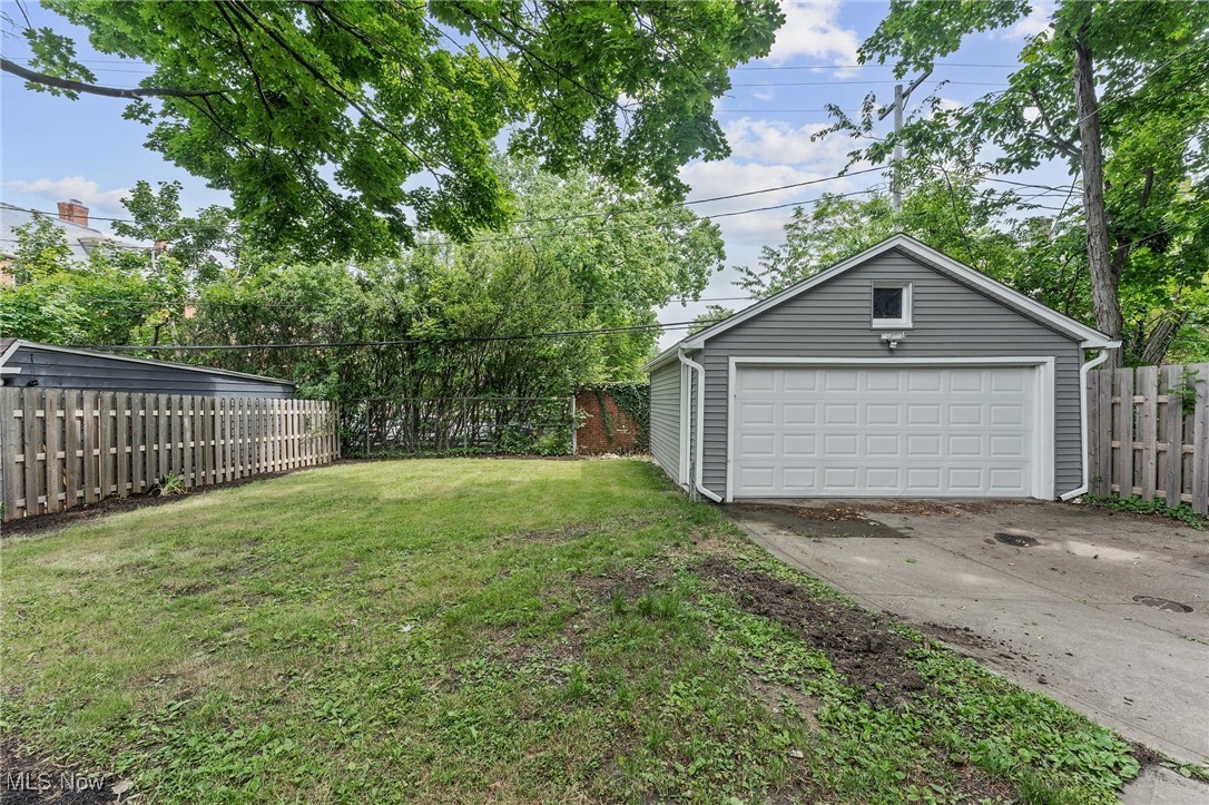 Shaker Heights, Ohio 44120, United States, 3 Bedrooms Bedrooms, ,2 BathroomsBathrooms,Residential,Pending,156285