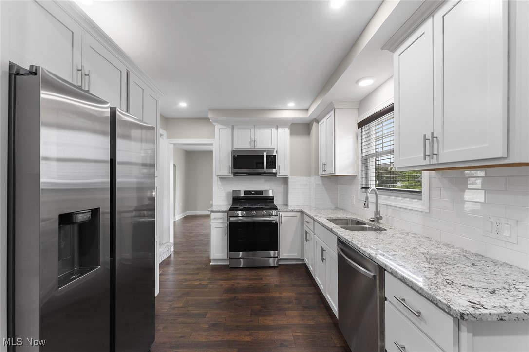 Shaker Heights, Ohio 44120, United States, 3 Bedrooms Bedrooms, ,2 BathroomsBathrooms,Residential,Pending,156285