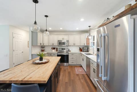 Tiny photo for 862 Dunning Road, New Franklin, OH 44614 (MLS # 5237613)