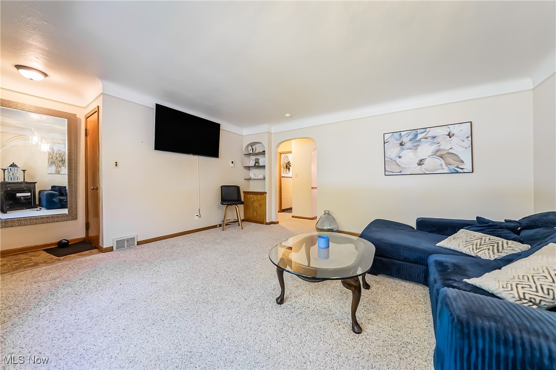 14204 Rockside Road, Maple Heights, Ohio image 11