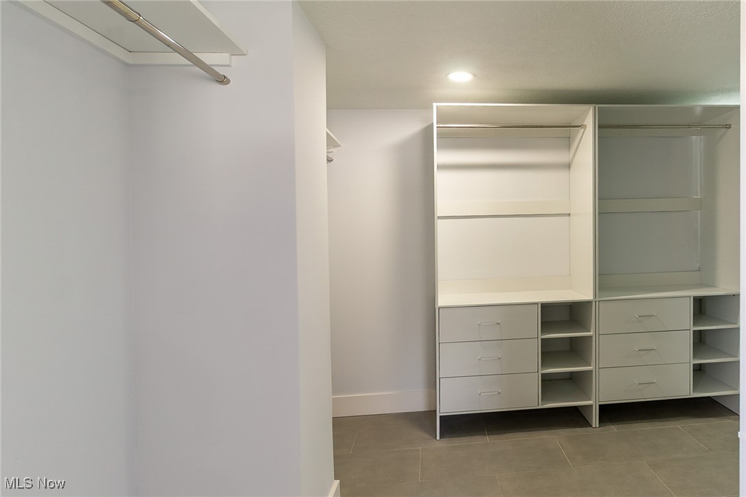 Drosk Risman - Residential