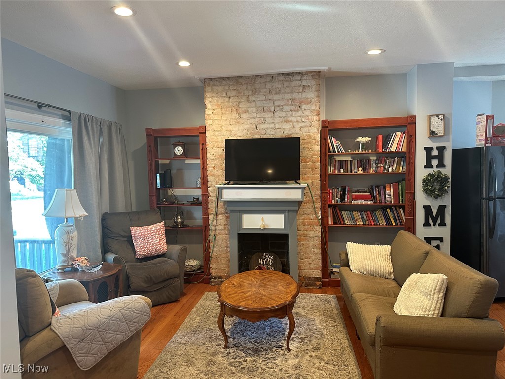 3284 Scranton Road