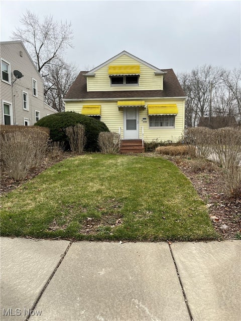 Homes For Sale - 16100 Scottsdale Boulevard<br/> Shaker Heights, OH 44120