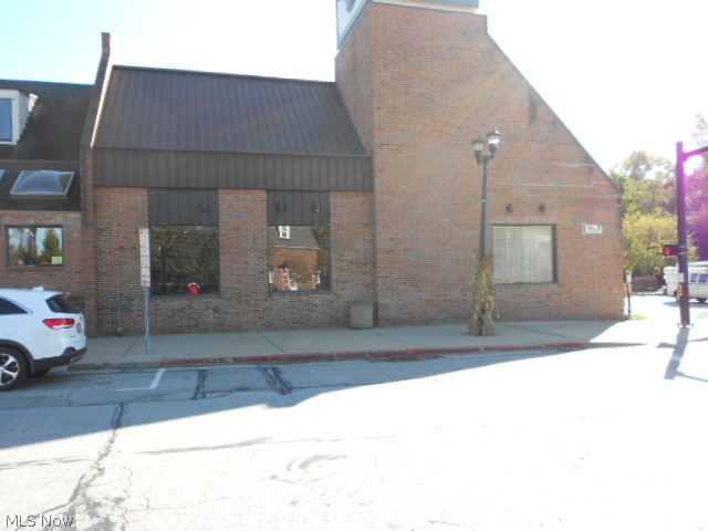 Was a working restaurant in the heart of downtown Berea, on the Triangle. Equipment and fixtures included. Kitchen 80% complete. Taxes, CAM charges, and Building insurance included. Liquor License available with Lease. 5 year lease with renewals desired. Exceptional location and when open it was the most popular restaurant in Berea. It is in the Commons with plenty of parking and a front and rear entrance. Possible to have and outdoor patio. Kitchen large enough to do offsite catering as well. Four dining rooms and office.