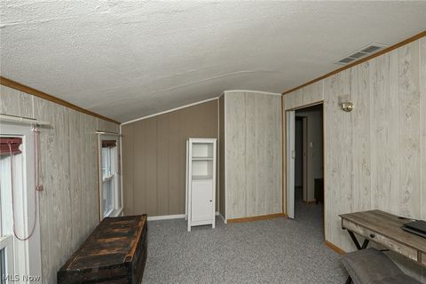 Tiny photo for 1021 East Boulevard, Aurora, OH 44202 (MLS # 5210159)