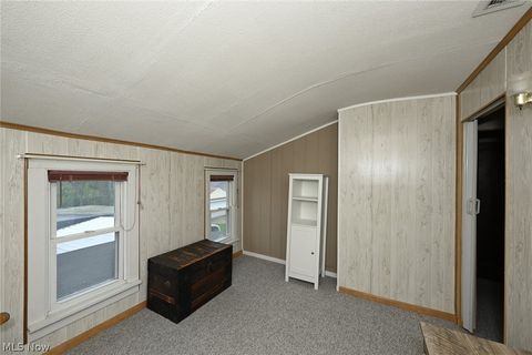 Tiny photo for 1021 East Boulevard, Aurora, OH 44202 (MLS # 5210159)