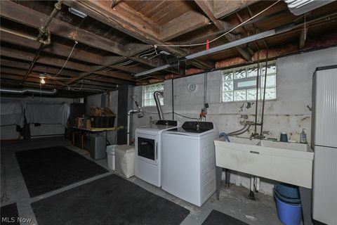 Tiny photo for 1021 East Boulevard, Aurora, OH 44202 (MLS # 5210159)