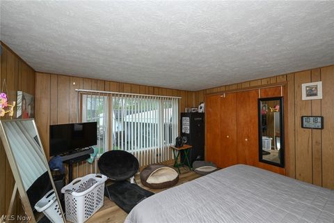 Tiny photo for 1021 East Boulevard, Aurora, OH 44202 (MLS # 5210159)
