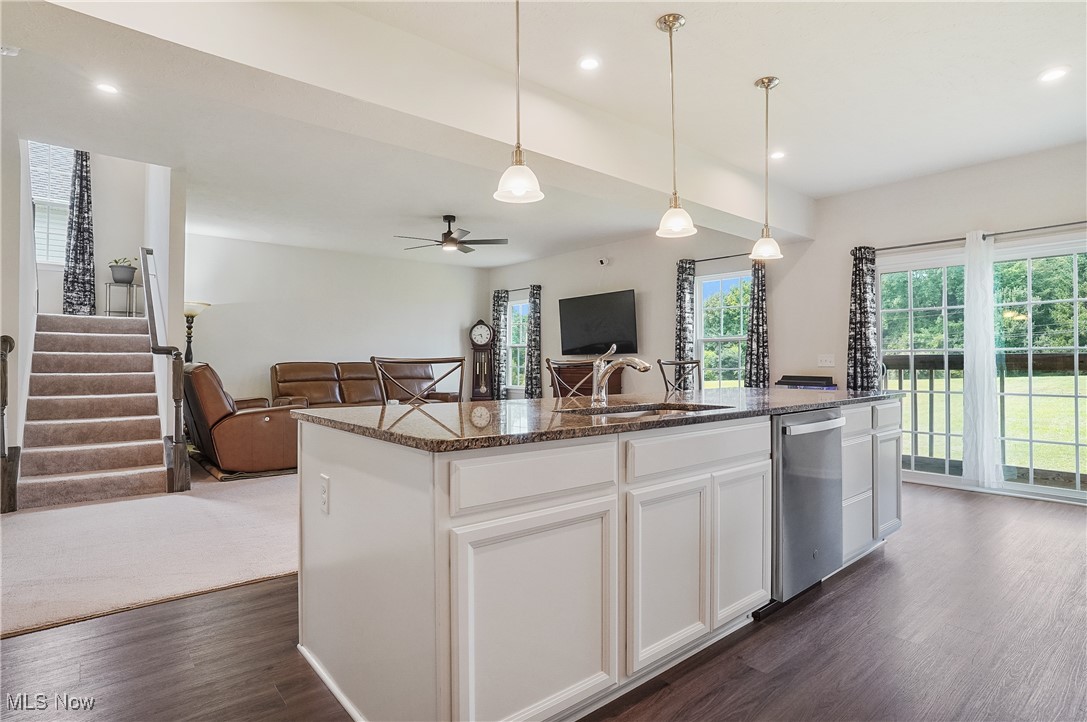 4695 Louis Lane