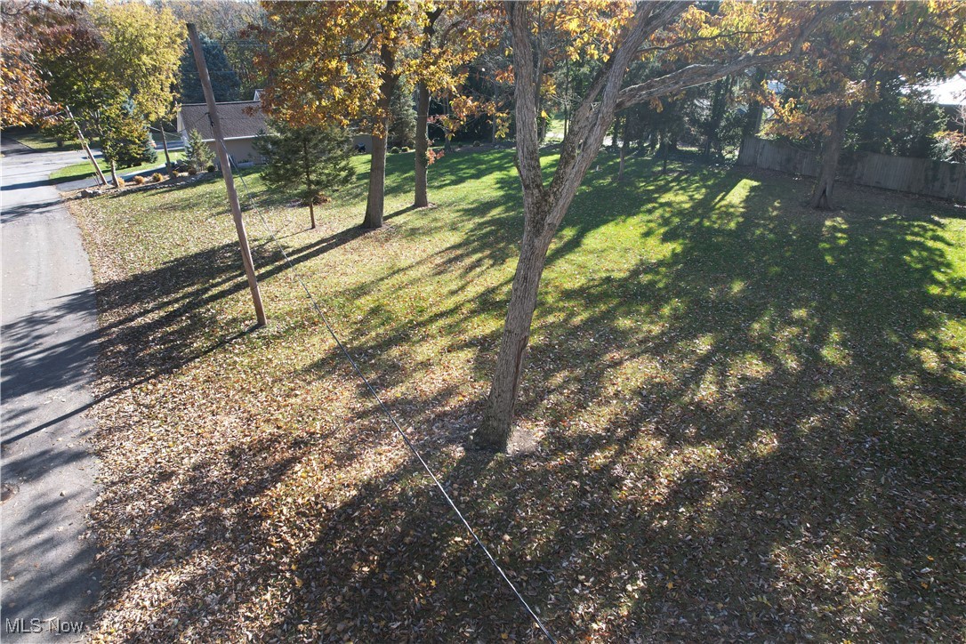 Bryneal Beach - Land