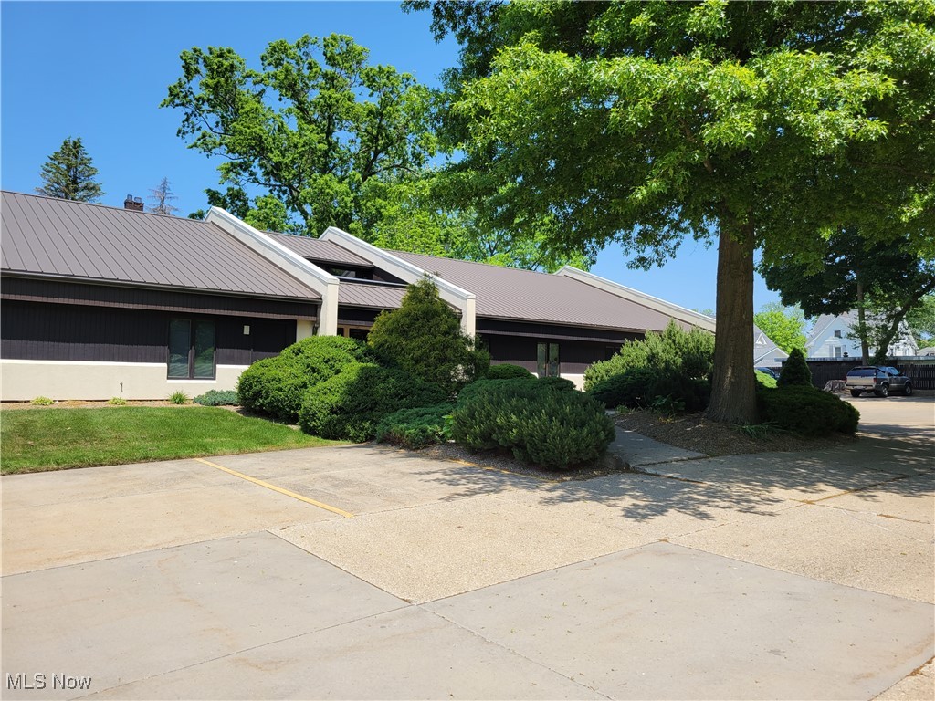 Evergreen Professional Center - Commercial Lease