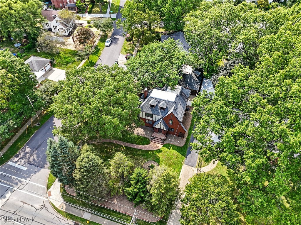 Mennes #1 - Residential