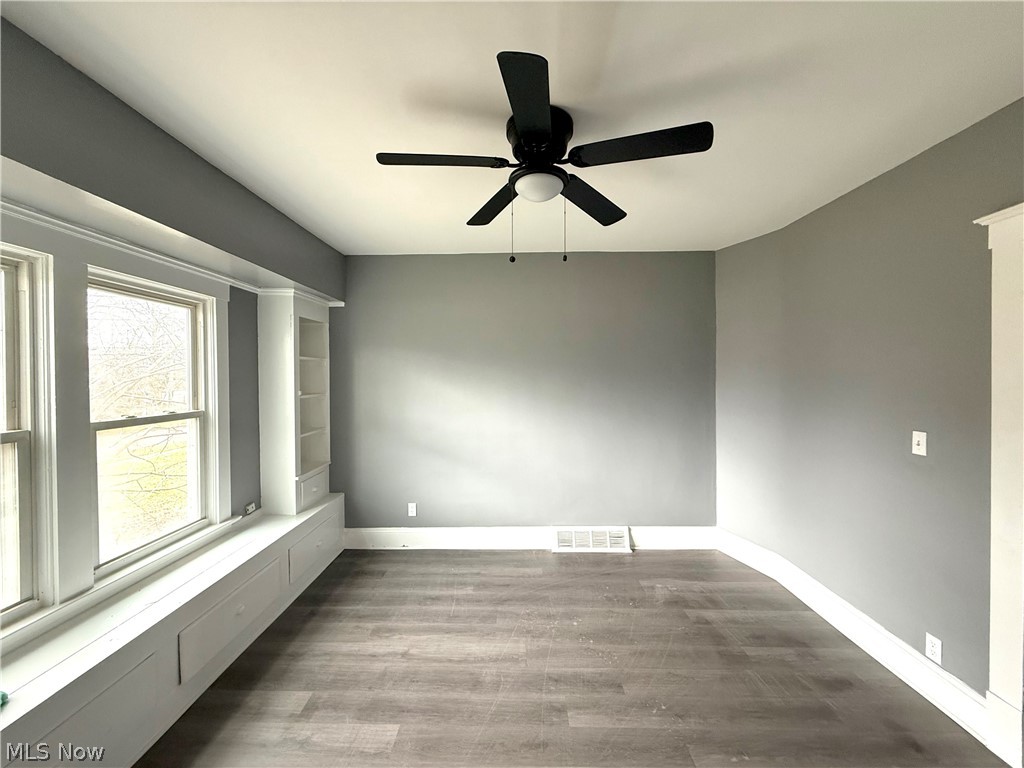 12005 Farringdon Avenue