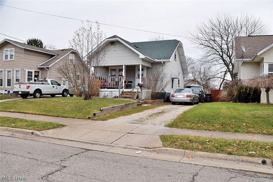 Attention Investors! Receivership Auction - 11 INCOME PROPERTIES - AKRON, OH - All sells on one location: TUESDAY - MAY 15, 2018 - 6:00 PM - 1411 Nome Ave., Akron, OH 44320 - TERMS ON REAL ESTATE: 15% down auction day, balance due at closing. A 10% buyer's premium will be added to the highest bid to establish the purchase price, which goes to the seller. Any desired inspections must be made prior to bidding. All information contained herein was derived from sources believed to be correct. Information is believed to be accurate but not guaranteed. AUCTION BY ORDER OF: Receiver for Maximize Properties LLC, Summit County Case # CV-2015-12-5640