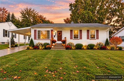 Homes For Sale - 1833 Cleveland Street<br/> Salem, OH 44460