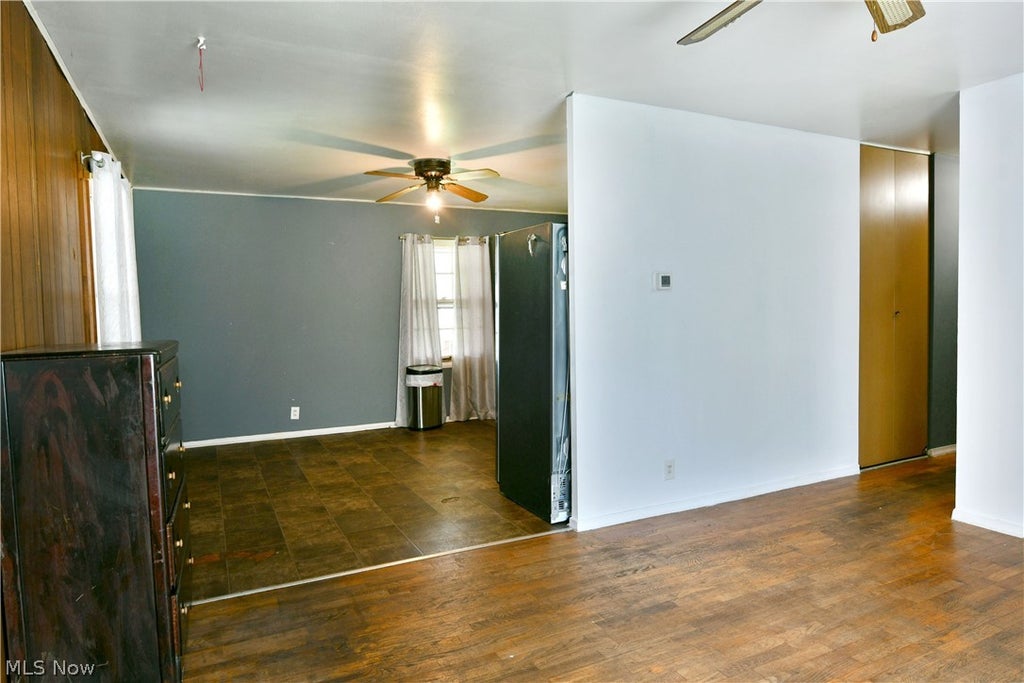 Photo of 1833 Cleveland Street, Salem, OH 44460 (MLS # 5222534)