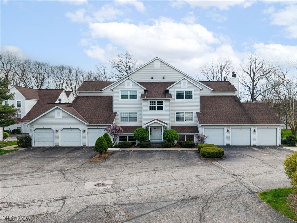 Photo of 1203 W River Road N #A3, Elyria, OH 44035 (MLS # 5203395)