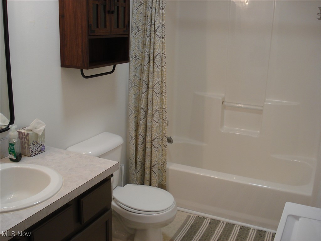 Heritage Hill Estates Condo - Residential