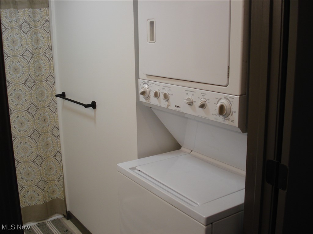 Heritage Hill Estates Condo - Residential