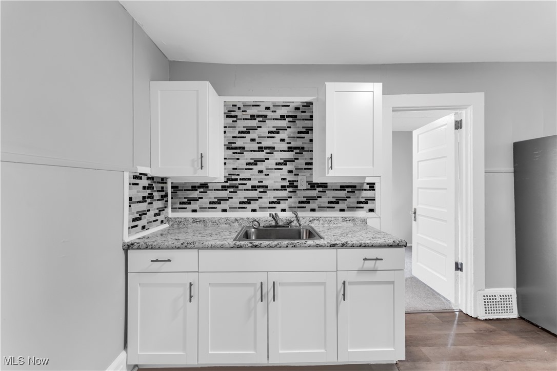 Diodate Clarks - Residential Lease