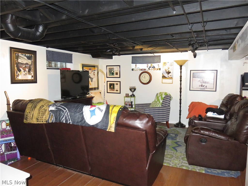 New England Lanes 3 - Residential