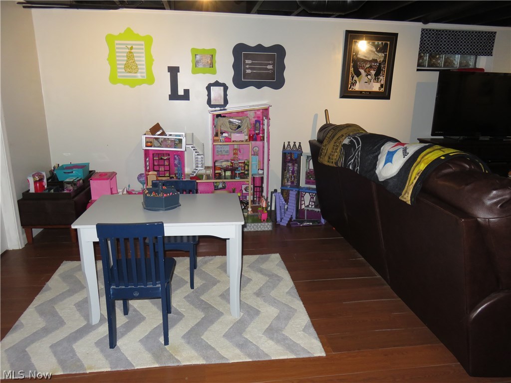 New England Lanes 3 - Residential