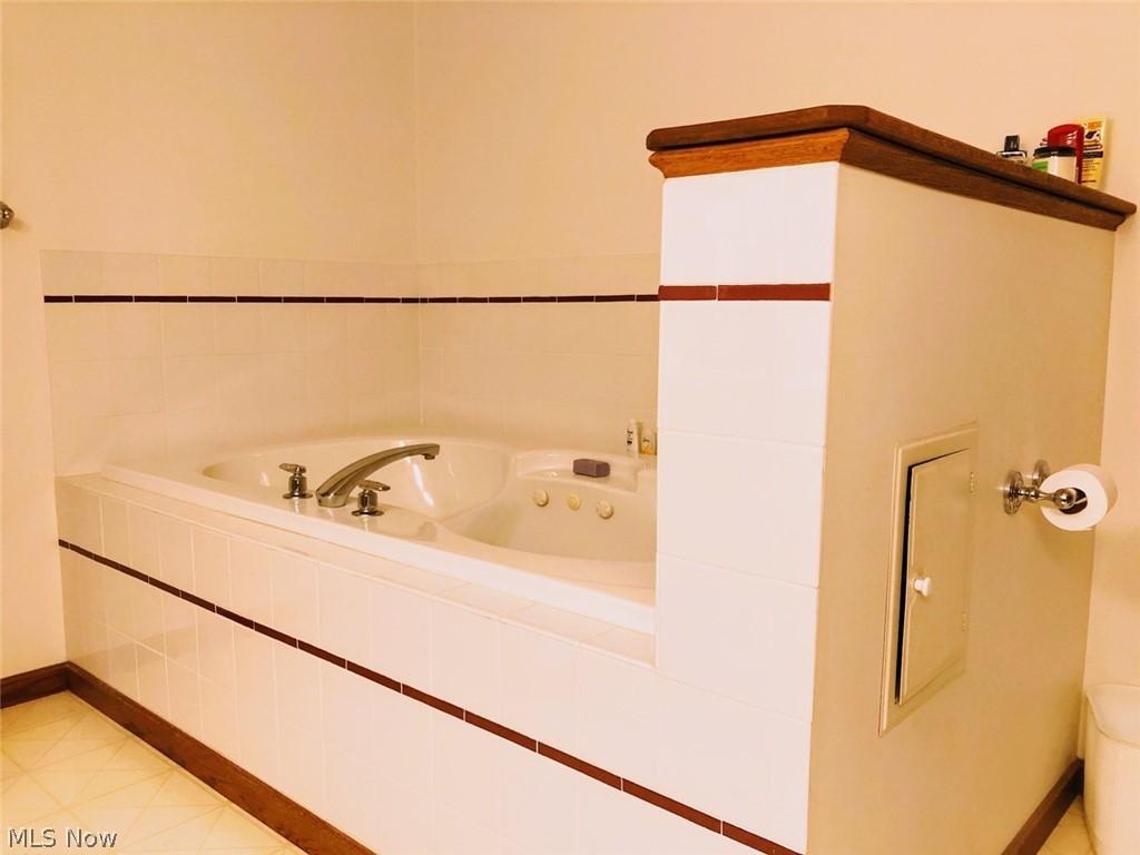 Connecticut Wstn Reserve 11 - Residential