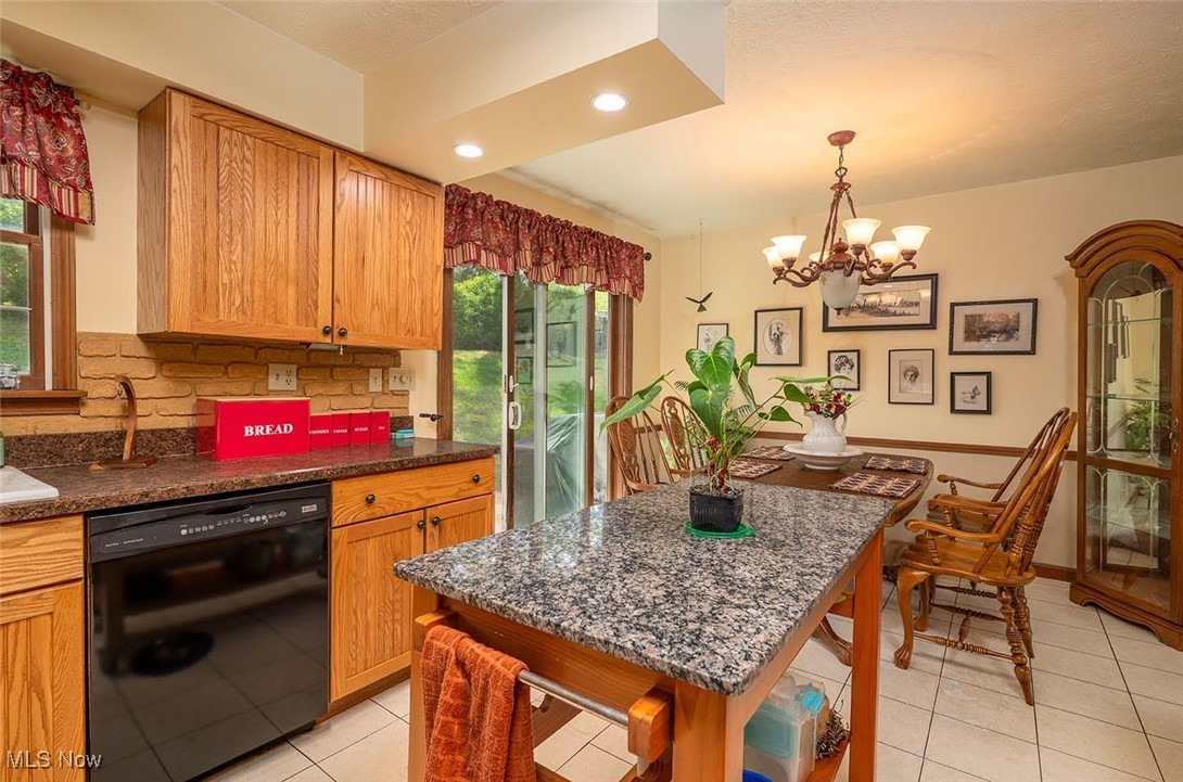 554 Lockport Avenue, New Philadelphia, Ohio image 23