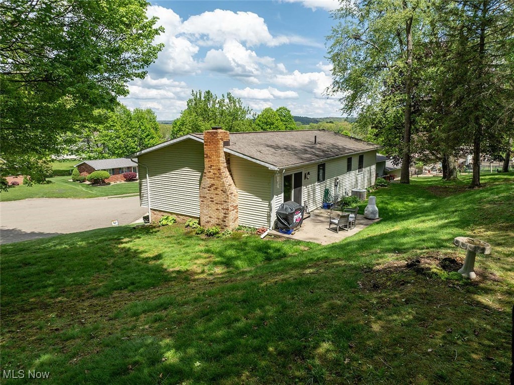 554 Lockport Avenue, New Philadelphia, Ohio image 10