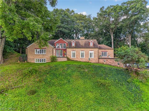 Photo of 2715 Westdale Road NW, Canton, OH 44708 (MLS # 5237922)