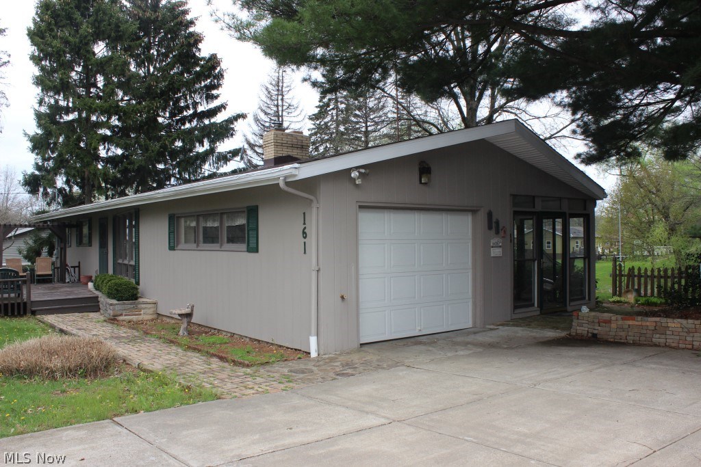 Pontius Road - Residential