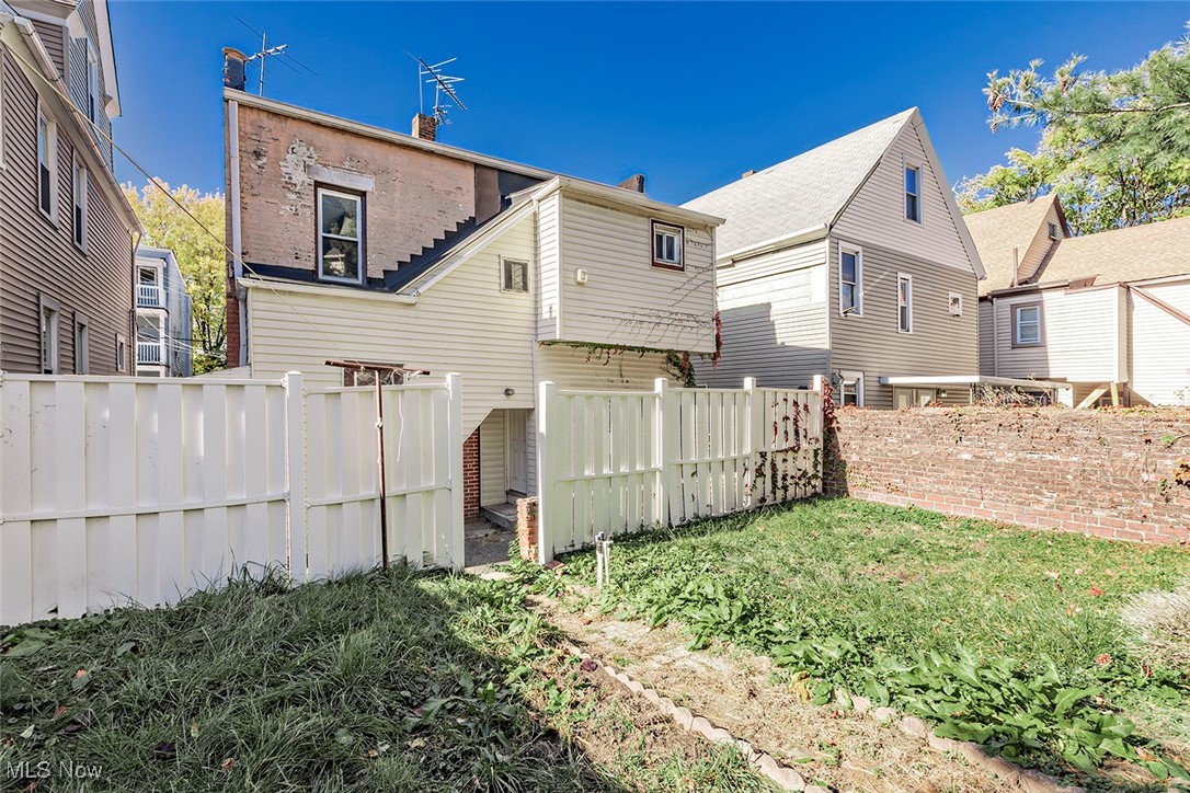 Cleminshaw & Kilbournes - Residential Income